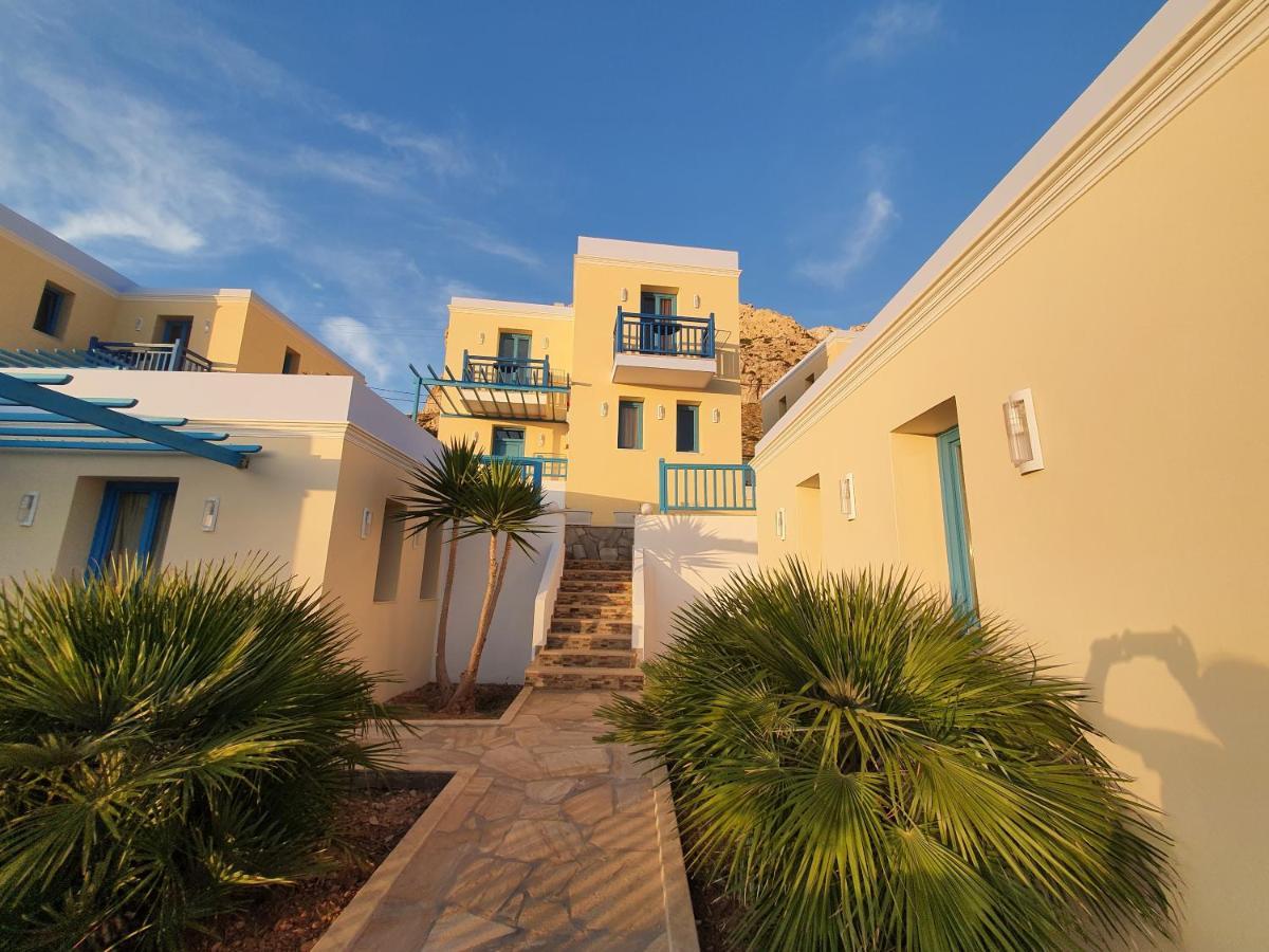 Villa Finiki Villas *