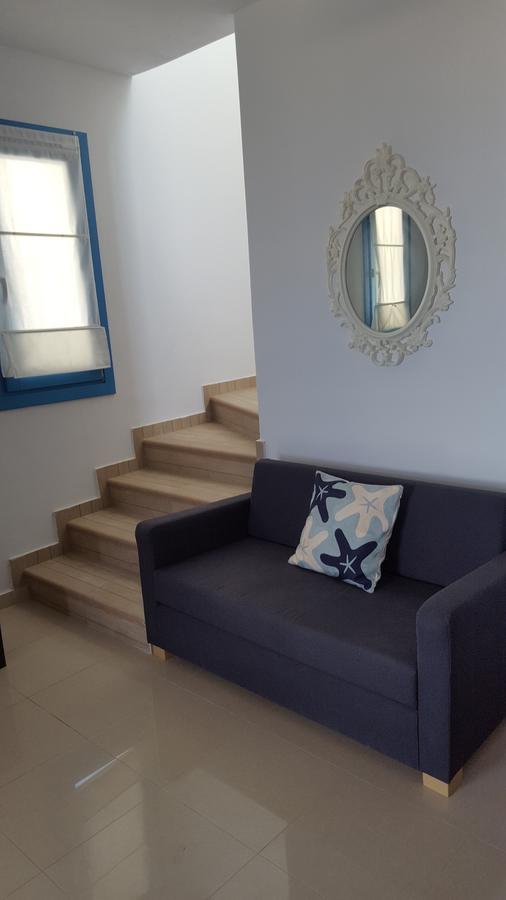 Finiki Villas *
